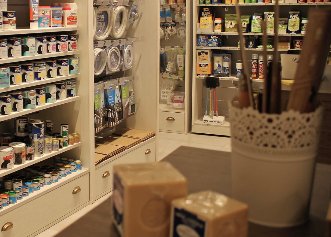 droguerie product stands