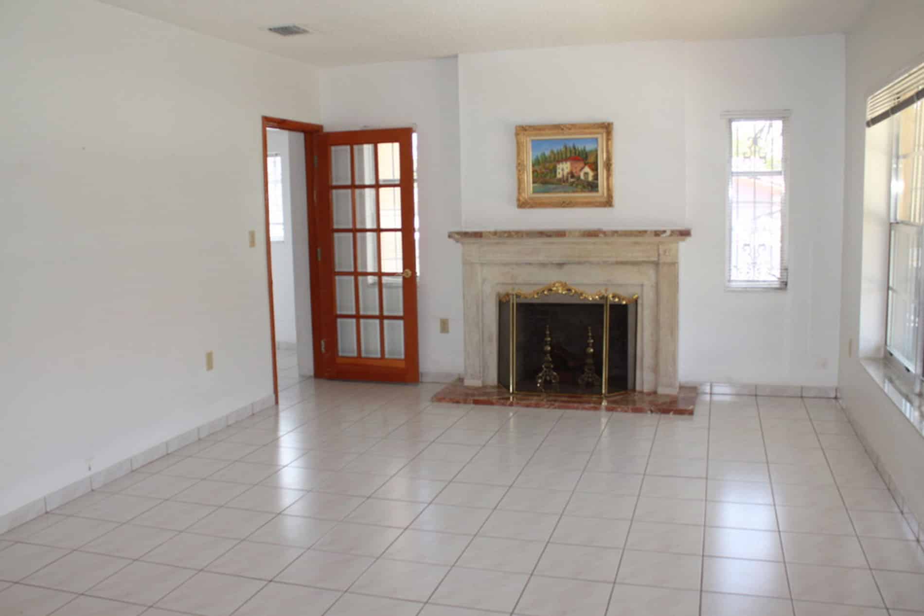 3_0006_cconut before 1 Modular Business Office - view of the front porch with wooden roof, designed by Beatrice Leupold